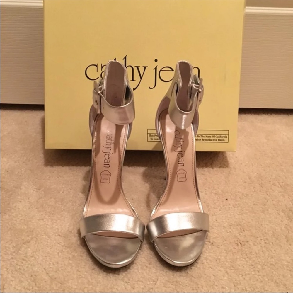 Silver cuff heels